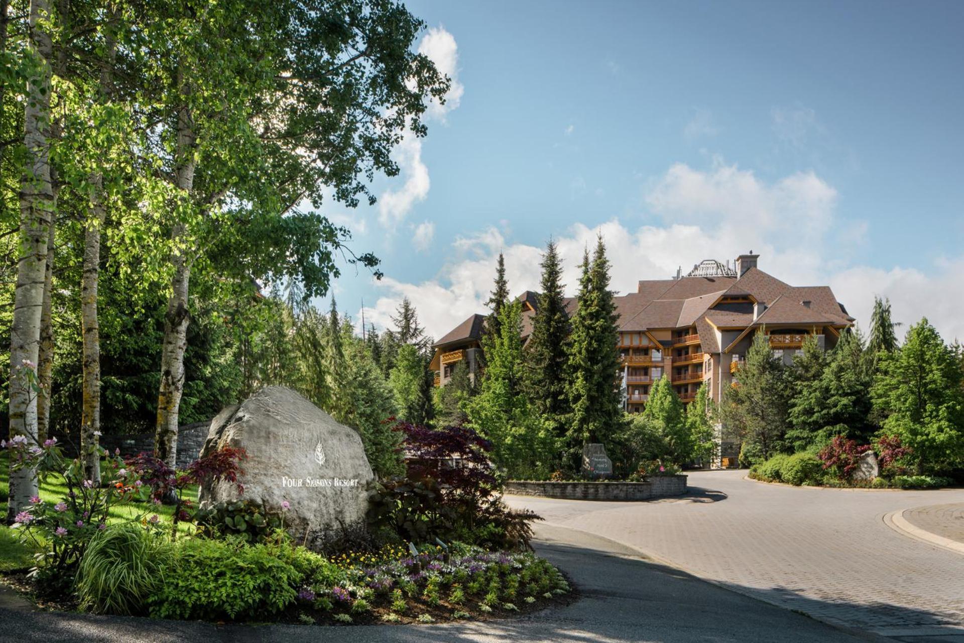 Four Seasons Resort Вістлер Екстер'єр фото